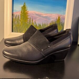 Collection Clarks B Black Slip-On Low Heel Pumps